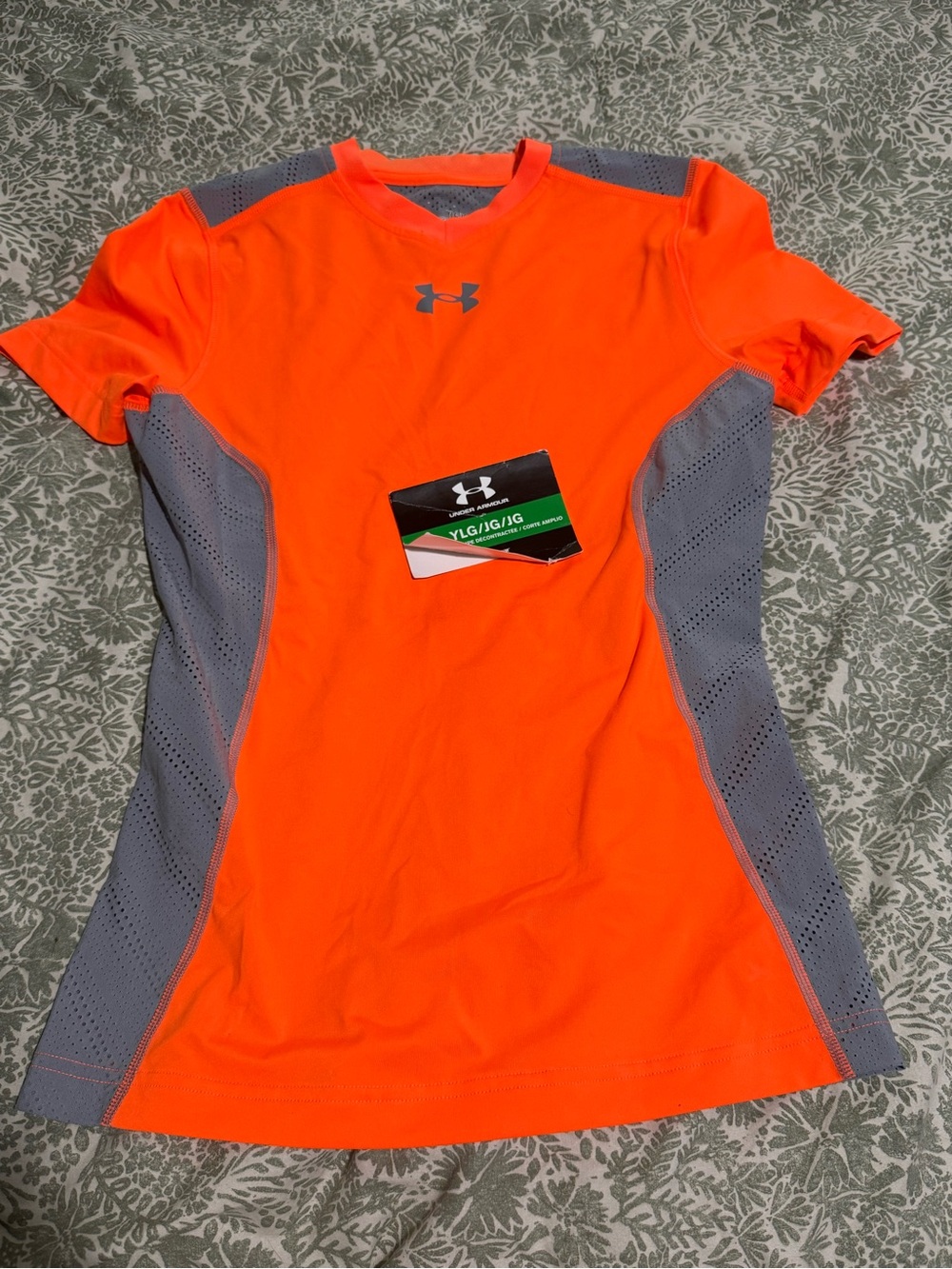 Boys Under Armour Top